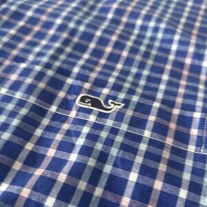Vineyard Vines Men's Blue Checkered Shirt- Slin Fit